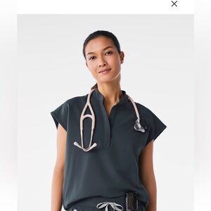 Figs Dark Harbor scrub set